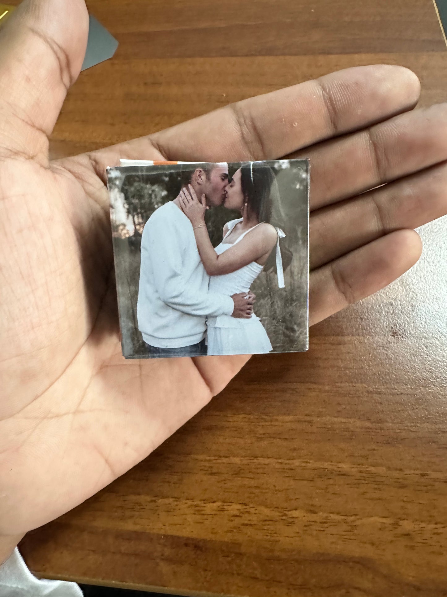 A7. Custom metal Photo Magnet Square
2X2" Set of 9